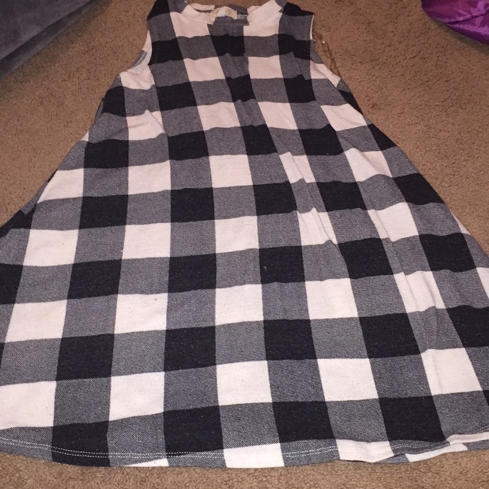Dress - Picture 2 of 3